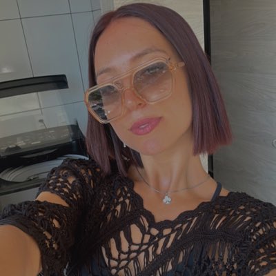 vickyfucci tweet picture