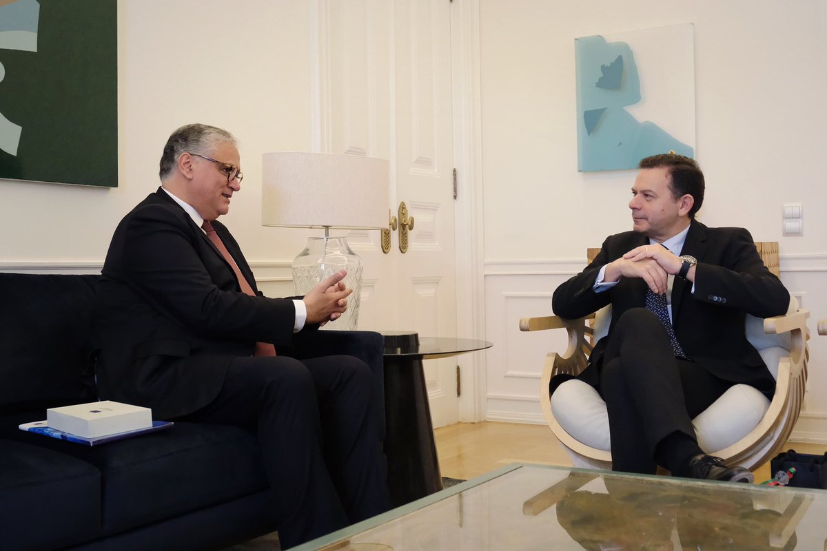 Kata Tüttő (@cor_president) on Twitter photo Dou início à minha visita a Lisboa com uma reunião com @LMontenegropm.
Agora que o meu mandato como Presidente do <a href="/EU_CoR/">European Committee of the Regions</a> está a terminar, agradeço por esta troca de impressões.
Continuarei a defender uma União Europeia das regiões e as cidades feita por todos e para todos! Dou início à minha visita a Lisboa com uma reunião com @LMontenegropm.
Agora que o meu mandato como Presidente do <a href="/EU_CoR/">European Committee of the Regions</a> está a terminar, agradeço por esta troca de impressões.
Continuarei a defender uma União Europeia das regiões e as cidades feita por todos e para todos!