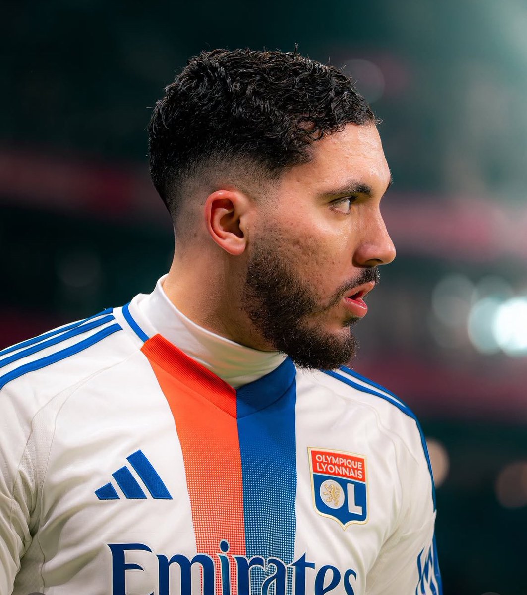 🚨EXCLU 🔴 

❗️ Manchester United fait parti des clubs qui ont pris des renseignements sur Rayan Cherki ces dernières heures auprès de son
agent.

Le club mancunien cherche à remplacer les départs sur le secteur offensif.