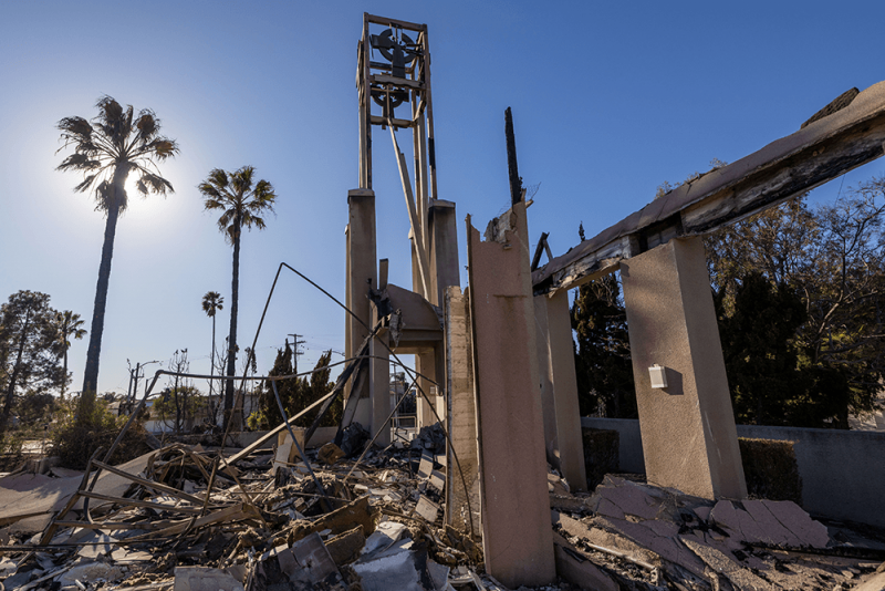 Ken Chitwood (@kchitwood) on Twitter photo In the wake of the LA fires, local faith leaders hope to rebuild a more just city from the ashes.
My latest for <a href="/Sojourners/">Sojourners</a>: kenchitwood.com/blog/2025/1/20⦠In the wake of the LA fires, local faith leaders hope to rebuild a more just city from the ashes.
My latest for <a href="/Sojourners/">Sojourners</a>: kenchitwood.com/blog/2025/1/20ā¦