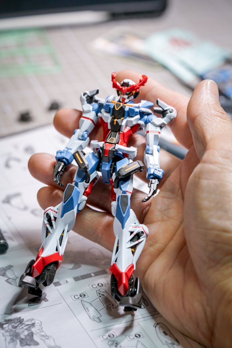 Twitterで見る完成写真だと分からなかったけど、 HGジークアクス