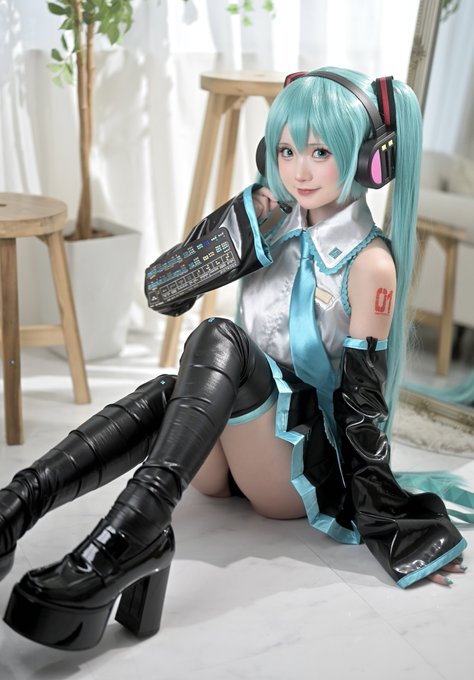 Twitterのコスプレ画像24