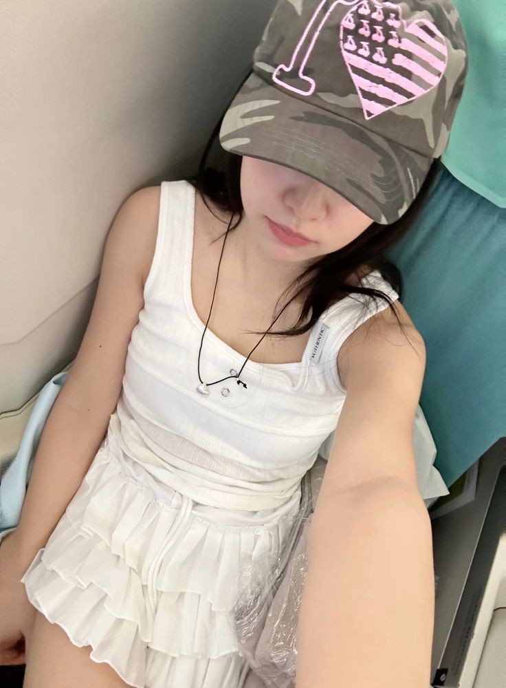 this yeri .ˑ𖥔 🧢 ˑ.