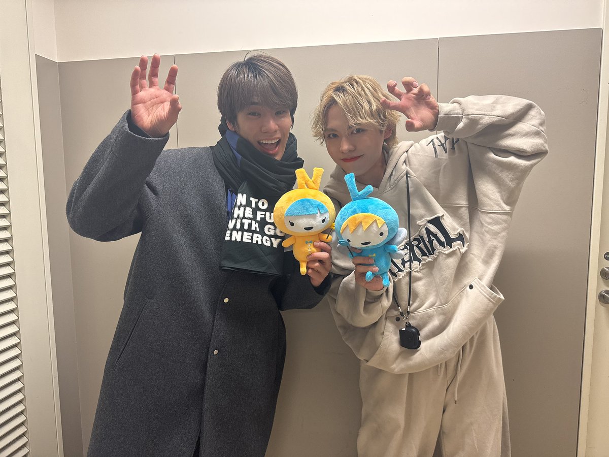 karadai_ruirui's tweet photo. ネルフェス後夜祭
ありがとうでした🎾

久しぶりにみんなに会えて
嬉しかった！！！
もう一回
フォーステしたい！ってなった😚

#新テニミュ 
 #ネルフェス後夜祭 https://t.co/aWmbWafjar