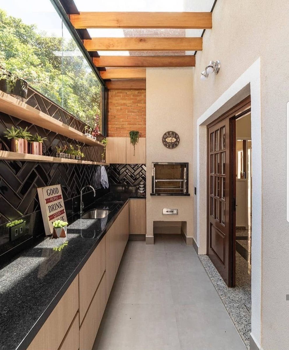 INTERIORPORN1 tweet picture