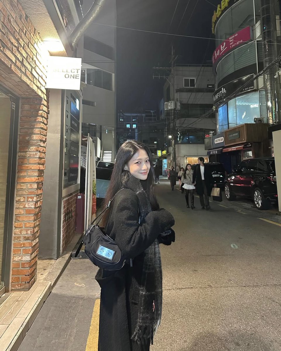 #fromis_9_우리_갱얼쥐
더연이 생일 미리축하해
#1월22일_서연이의_날이_왔서연
멋있고 간지나고 귀엽고 다하는 서연이 화이팅! 언제나 응원해🍀
