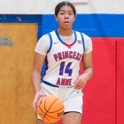 WoodsRecruiting's tweet photo. Princess Anne High’s Ellery Giddens (Class of 2027) is a skilled 5’9 guard with a 4.0 GPA. A three-level scorer and defensive standout, she’s the complete package for college recruiters. https://t.co/aBwaj7dOVi @Elleryontheball https://t.co/fw8uFWG9Y2