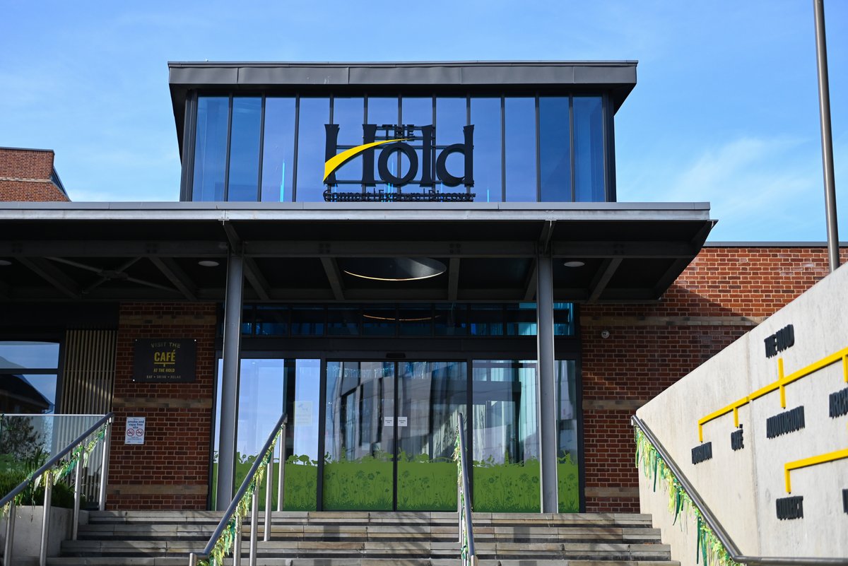 Spotlight Suffolk
Green Future - Hype or Hope?
27th February 2025
5.45-9.00pm
The Hold, Ipswich

Chaired by Liz Harsant, Chair of Suffolk County Council, joined by a panel of experts.

Book your free place here uos.ac.uk/.../spotlight-…