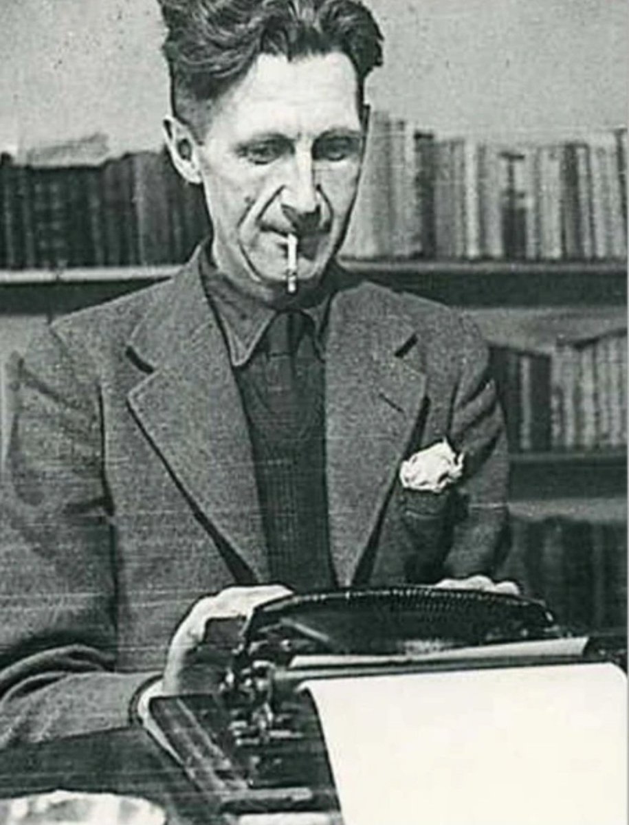 Se riesci a sentire fino in fondo che vale la pena conservare la propria condizione di esseri umani anche quando non ne sortisce alcun effetto pratico, sei riuscito a sconfiggerli.
#GeorgeOrwell, 1984