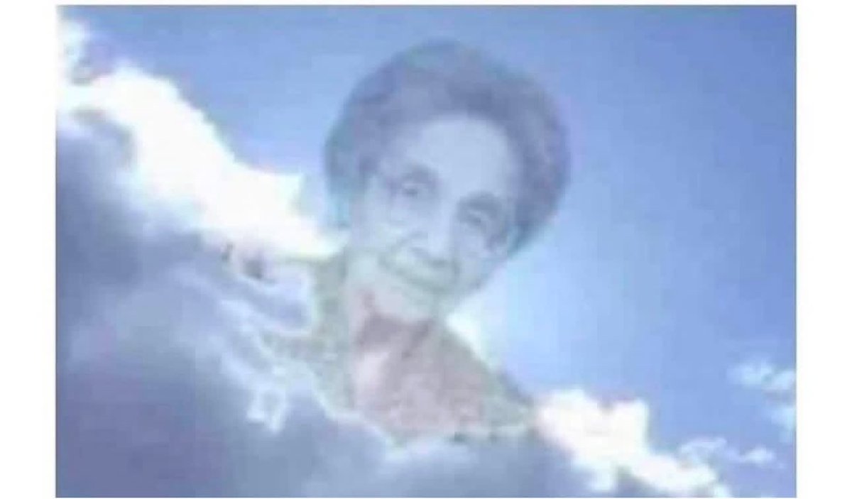 JaimePrimak's tweet image. Your grandma watching you give away all her family recipes on the internet