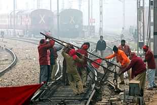 Chandan_Railway's tweet photo. ट्रैक मेंटेनर को समानता का अधिकार देना होगा
#Justice_For_Trackman #Ldce_Open_To_All
@Chandan_Railway
@RahulGandhi @PMOIndia  @AshwiniVaishnaw @LabourMinistry @INCIndia https://t.co/EdIX7mSwqk