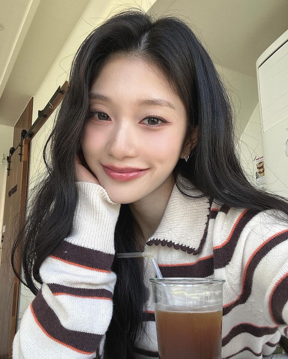 #fromis_9_우리_갱얼쥐
올해도보고내년도보고
#1월22일_서연이의_날이_왔서연
122년뒤에도보자