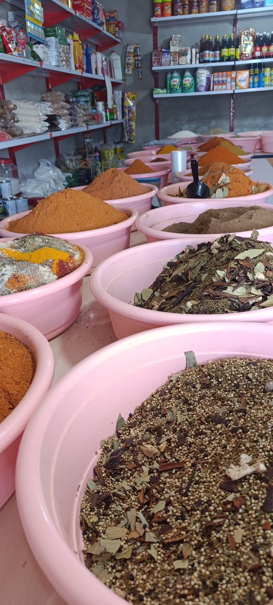 salimklnr's tweet photo. بهترین و ارگانیک ترین ادویه های ایران از چابهار میتوانید خرید کنید.
این ادویه ها دقیقا روح غذا هستن و برای هر نوع غذای ادویه خاص هست.
با هر مقدار پول میتوانید ادویه خرید کنید.✅
500 هزار تومان تا 5میلیون تومان🫶
ارسال به سراسر ایران هم داریم 🥰 https://t.co/3sR6K9qb49