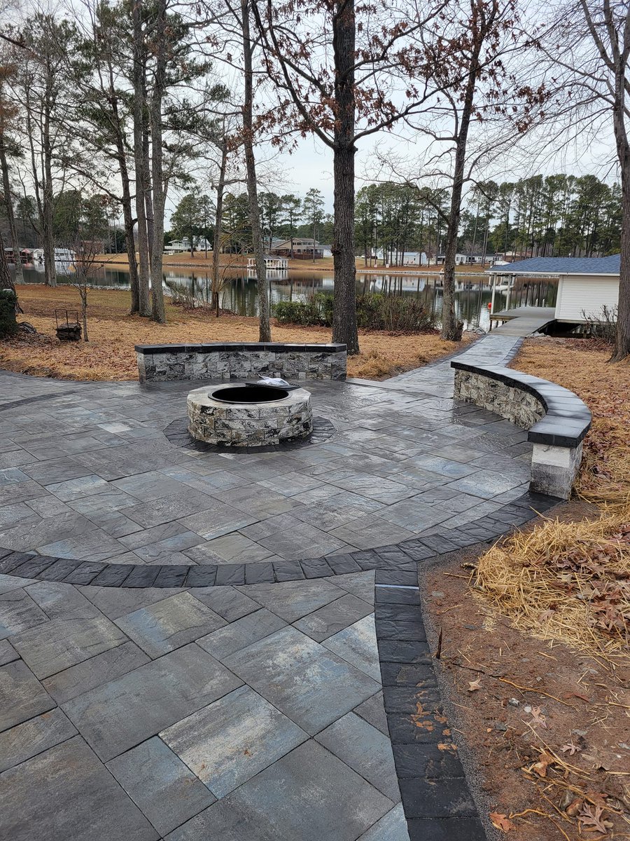 CambridgePavers's tweet photo. ✨ What a difference Cambridge Pavers makes! ✨ Check out this incredible before-and-after from Legmans Lawncare and Landscape, turning this pathway into a stunning transformation. 🏡💫

#CambridgePavers #PathwayPerfection #BeforeAndAfter #LandscapeTransformation https://t.co/UZI9Zs1C82