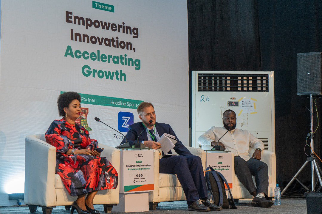 ibstartupfest's tweet image. Leadership isn’t just about holding a position, it’s about empowering others to succeed and inspiring them to be their best selves.

Reliving beautiful memories from the #ISFSummit2024.

Guess what this year’s theme would be? 👇🏽😉

#ISFSummit #techsummit #leadership