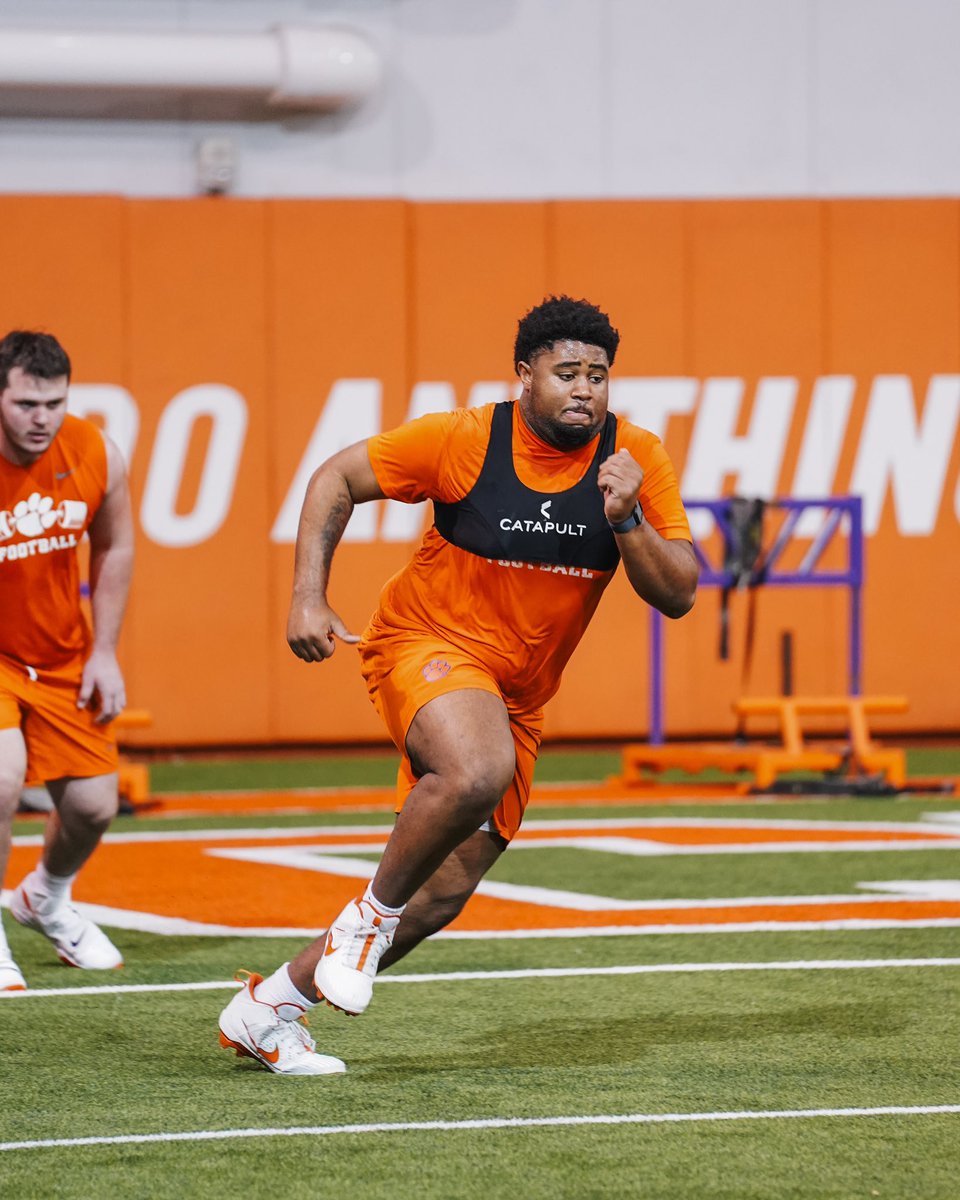 Hevin Brown-Shuler (Hevy Duty) ππ½ (@hevydutybs) on Twitter photo Clemson family please keep supporting Clemson athletics love yβallβ€οΈ <a href="/110Society/">110 Society</a> Clemson family please keep supporting Clemson athletics love yβallβ€οΈ <a href="/110Society/">110 Society</a>