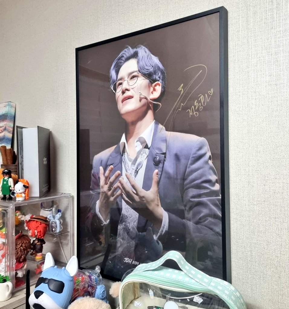 너무 감사합니다 ❣️
액자에 넣으니 너무 예뻐요 🥰
올해 행운과 행복을 선물해 주셔서 감사합니다 🍀