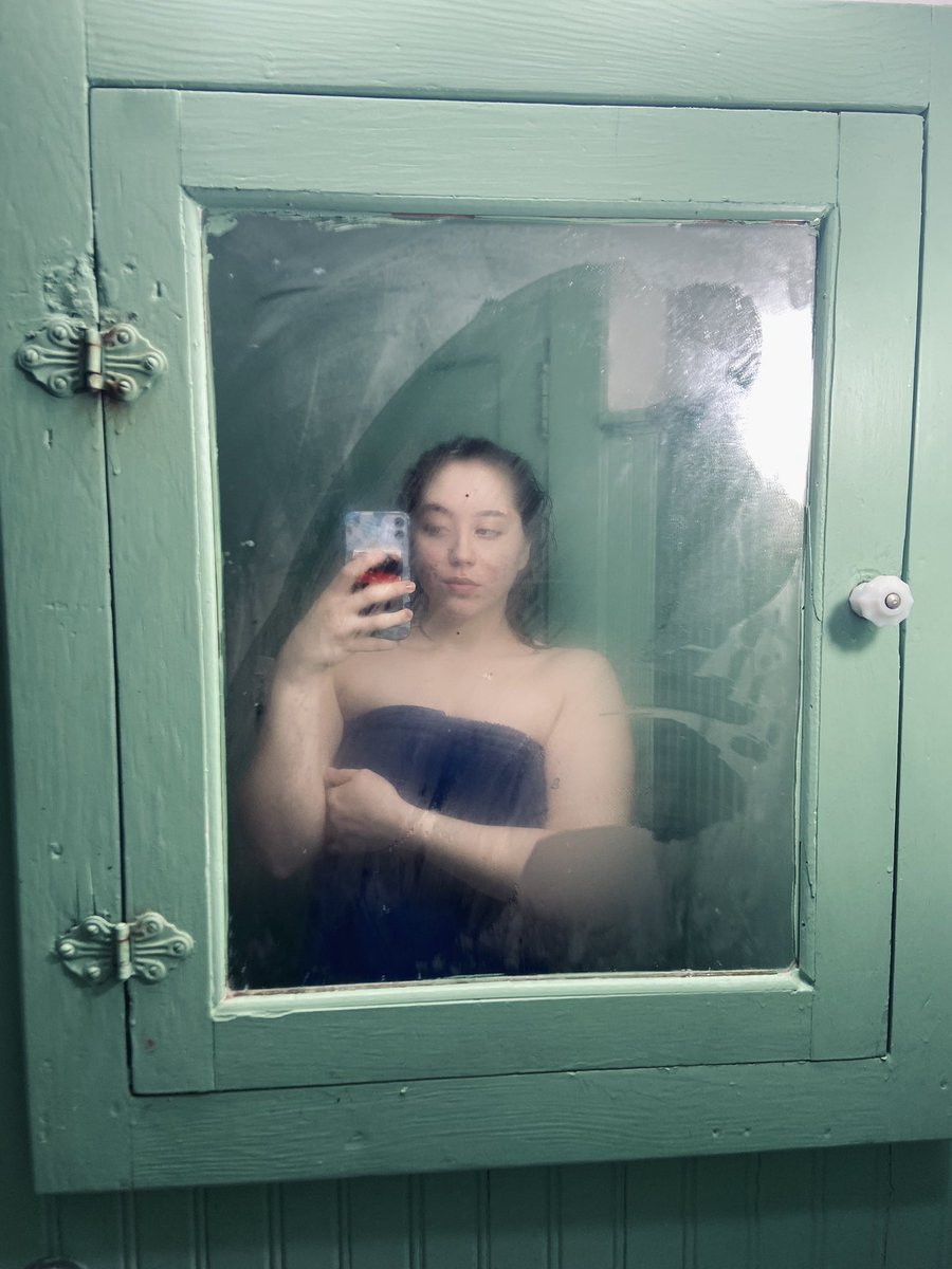 Countess KiKi 🦇♡ tweet media