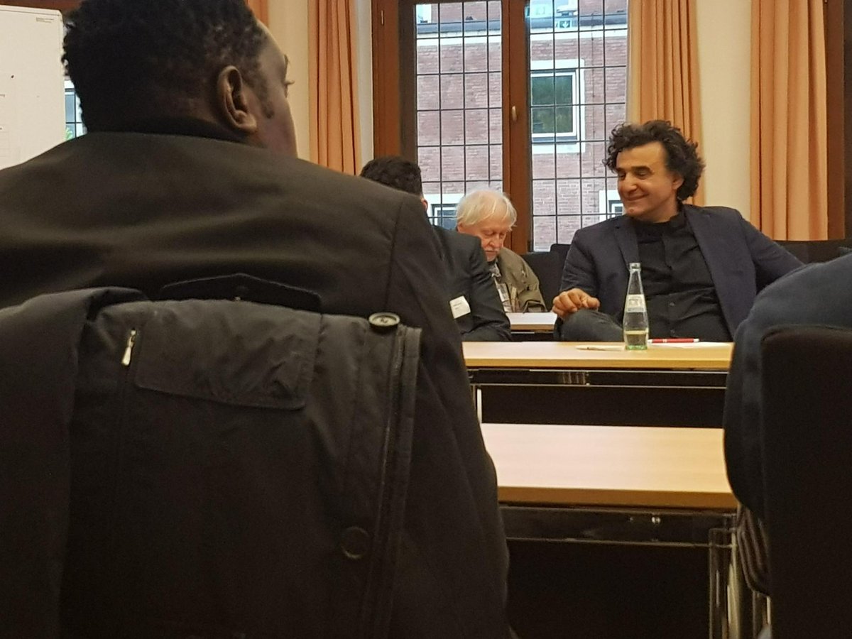 Demokratie Stärken, heißt Menschen Stärken. Und zwar da wo sie es brauchen: In der Integration, im Übergang Schule Beruf, in der Wohnsituation, oder
nach dem Berufsleben wo bei immer mehr Menschen die Rente nicht reicht..