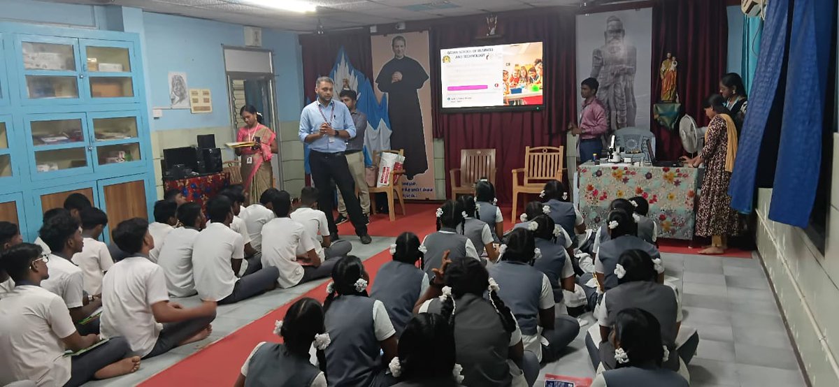 GojanInstitutio's tweet photo. I'm pleased to share that Dr. L. Nafeez Ahmed, our dedicated R&amp;D Department HOD and IIC Convenor, recently conducted an impactful outreach session at Don Bosco Higher Secondary School, Vyasarpadi, Chennai.  #student #gojan https://t.co/RZ42sejhDD
