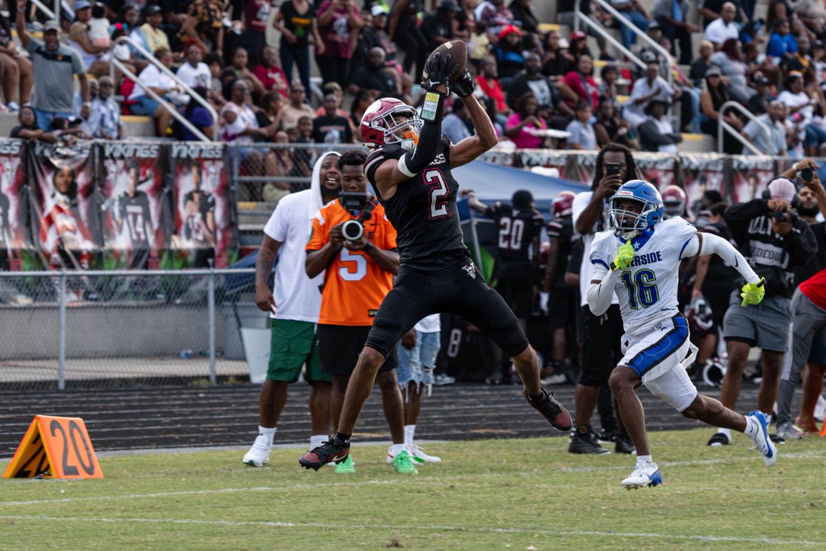 Don’t sleep on me coaches‼️‼️ 
860 Yards
37 Receptions
16tds