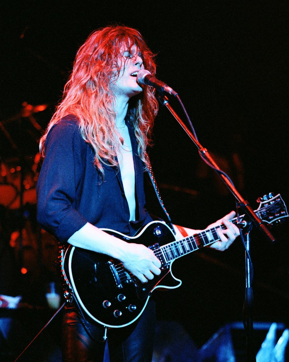gibsonguitar's tweet image. RIP to the legendary guitarist John Sykes. His raw talent, electrifying solos, and unforgettable riffs shaped the sound of rock music for generations. 

#JohnSykes #ThinLizzy #TygersOfPanTang #Whitesnake #BlueMurder #RIP