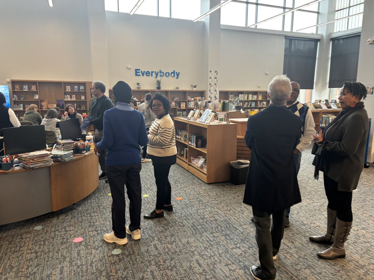 We are thankful for two of our local church’s showing their love to our staff through breakfast this morning before our PD sessions! <a href="/MrsRCurtis/">Rhonda Curtis</a> <a href="/ambbyars/">Ashley Byars</a> <a href="/SEasternArea/">WCPSS Southeastern Area</a>