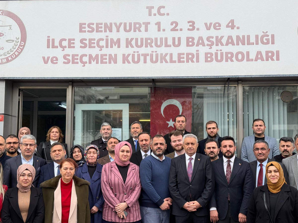 akgencesenyurtt's tweet photo. 6. Olağan İlçe Kongresi ile İlçe Başkanı olarak seçilen sayın @togaycoban75 başkanımız mazbatasını alarak görevine başlamıştır. Kendisini tebrik eder, muvaffakiyetler dileriz.

İlçemize ve teşkilatımıza hayırlı olsun. https://t.co/pYhlWbRyQn