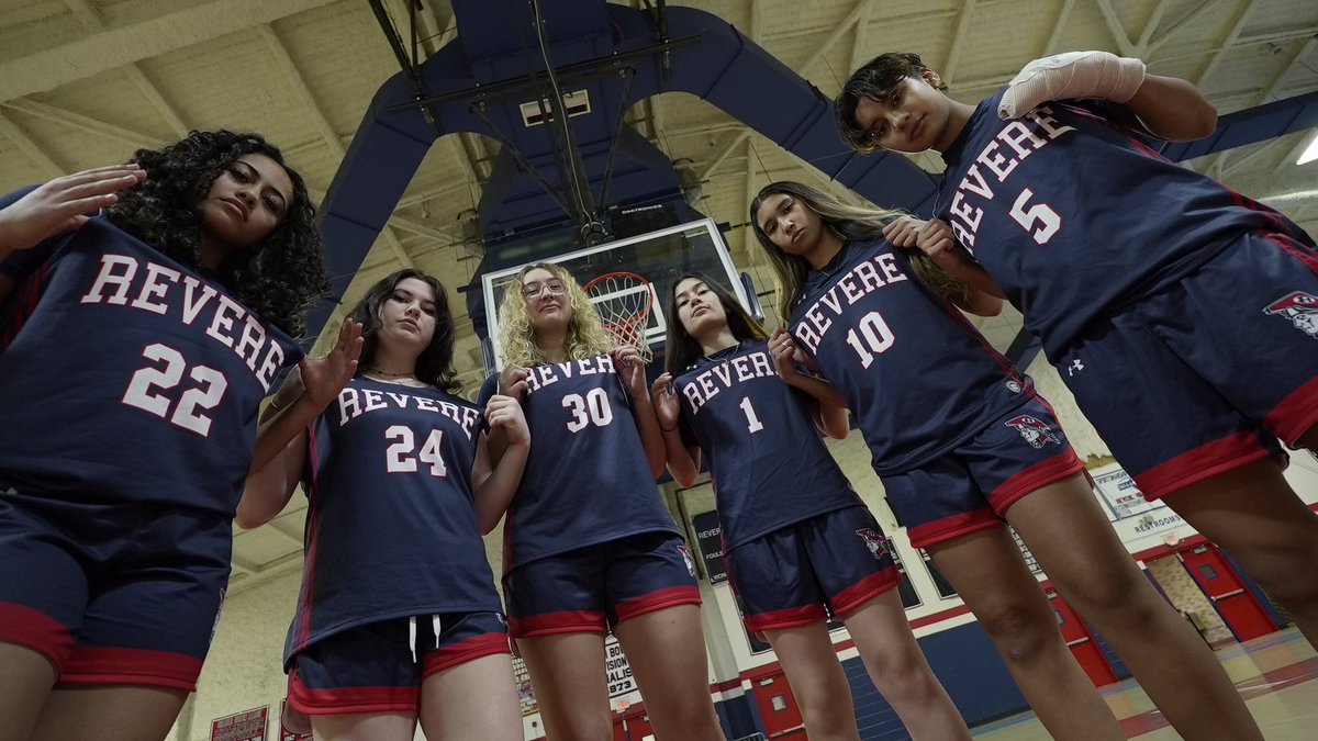 Today’s Tip Off 🙌  Revere Lady Pats vs. Medford Mustangs (@MHS) JV 430p V 6p 💪🏻❤️🏀