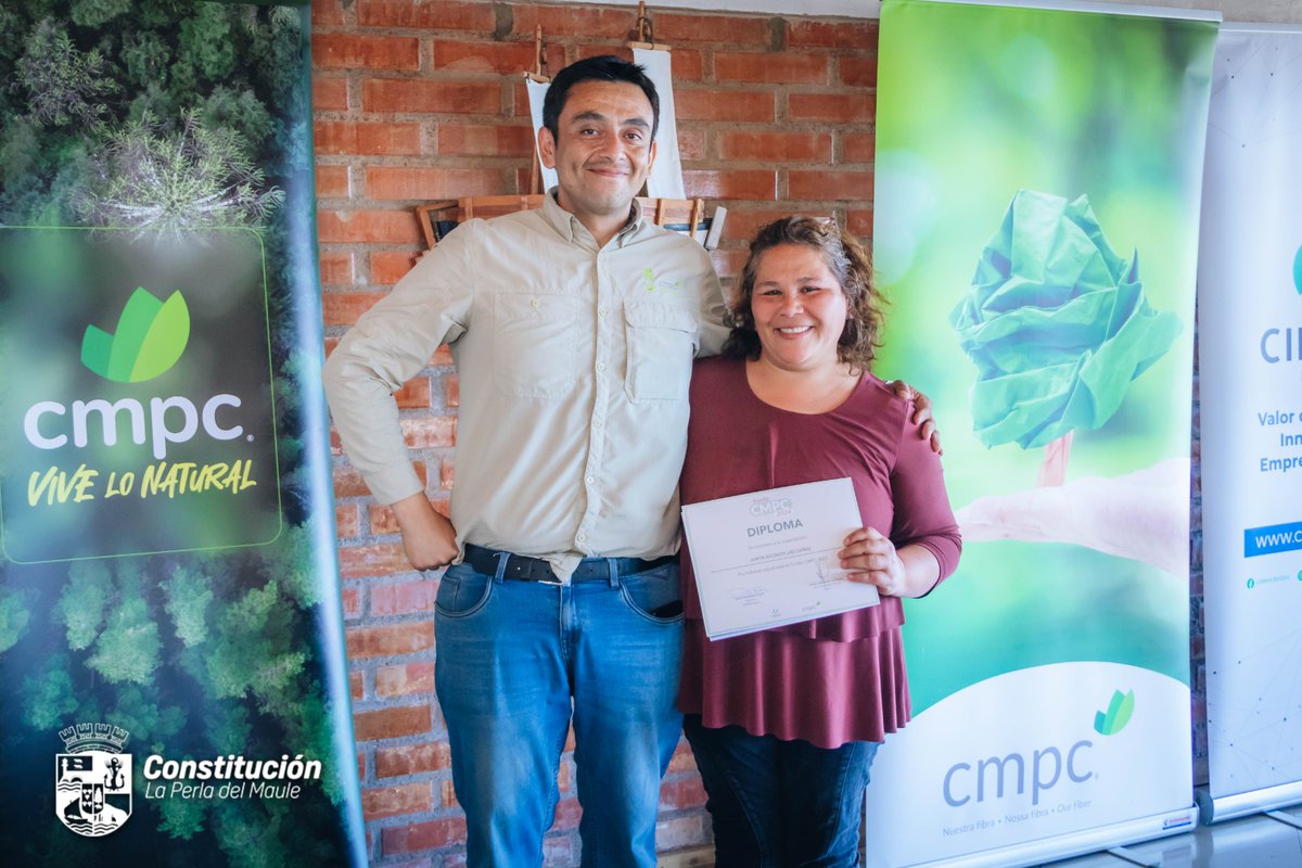 Nueve instituciones de Constitución reciben fondos de CMPC para mejorar su labor comunitaria📷
Estos fondos fortalecerán el trabajo de diversas organizaciones de la zona sur de Constitución, demostrando cómo la colaboración entre lo público y lo privado.