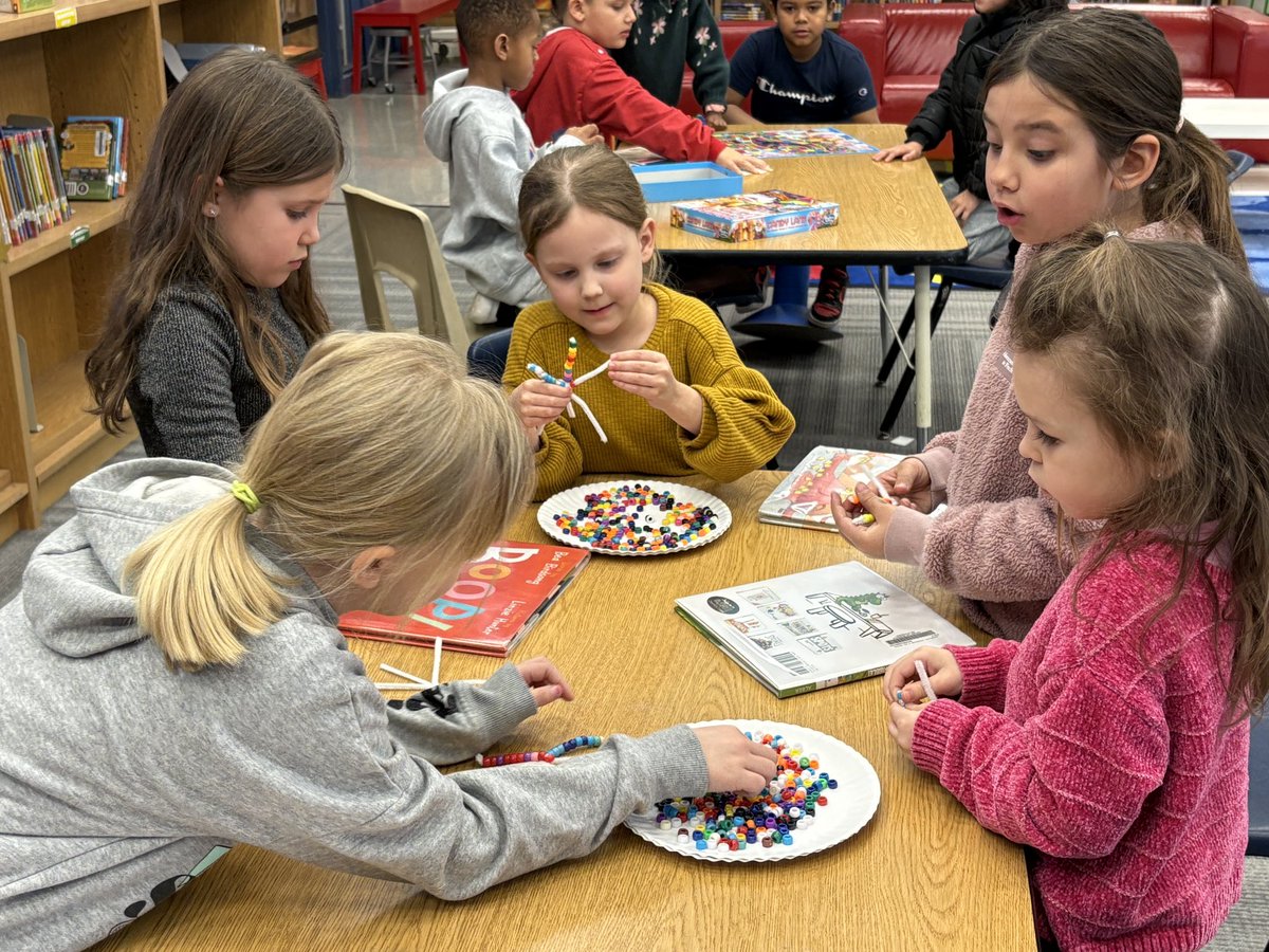 After reading Ten Ways to Hear Snow student Les enjoyed designing their own snowflake. <a href="/EthridgeES/">Ethridge Elementary</a>  #library