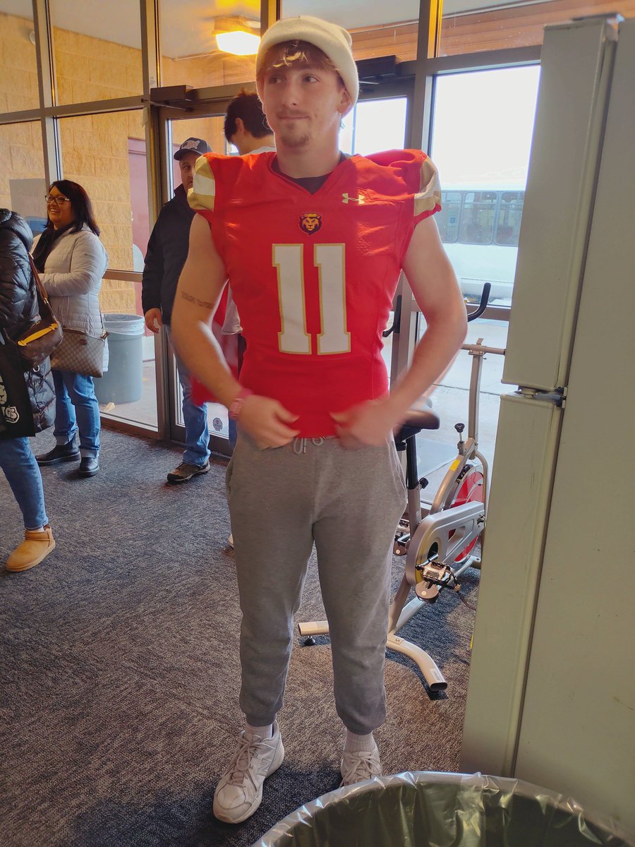 Kaidin Parker (@parkerkaidin) on Twitter photo thank <a href="/KingsCollegeFB/">King's Football 🏈</a>
for inviting me to your campus and meet the coaches and tour the facilities thank <a href="/KingsCollegeFB/">King's Football 🏈</a>
for inviting me to your campus and meet the coaches and tour the facilities