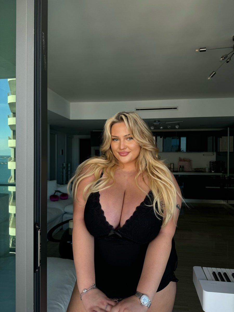 Like &amp; say hi and I’ll send you the nudie I took right after this