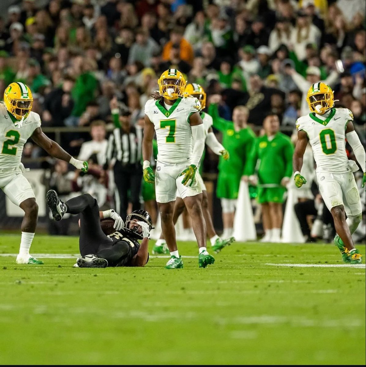 Ryan “Deuce” Gilbert II (@ryangilbertii1) on Twitter photo #AGTG Blessed and Honored to receive an offer from University of Oregon!! #ScoDuck <a href="/Coach_CHampton/">Chris Hampton</a> <a href="/CoachShavers/">Marcus Shavers</a> <a href="/KoachMak/">Coach McDonald M.S Ed.</a> <a href="/MarioEdwardsr15/">Mario Edwards</a> <a href="/CoachOnic/">Jackboyz CEO</a> #AGTG Blessed and Honored to receive an offer from University of Oregon!! #ScoDuck <a href="/Coach_CHampton/">Chris Hampton</a> <a href="/CoachShavers/">Marcus Shavers</a> <a href="/KoachMak/">Coach McDonald M.S Ed.</a> <a href="/MarioEdwardsr15/">Mario Edwards</a> <a href="/CoachOnic/">Jackboyz CEO</a>