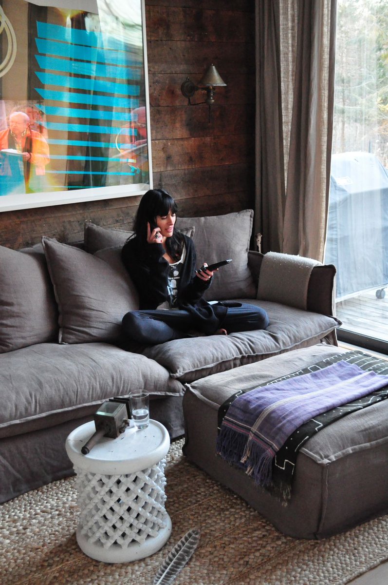 Is your home your happy place? 📷 If not, it’s time to change that! Discover 12 Design Secrets for a Happy Home  📷
📷 Check it out now --> tinyurl.com/58hp3p9t