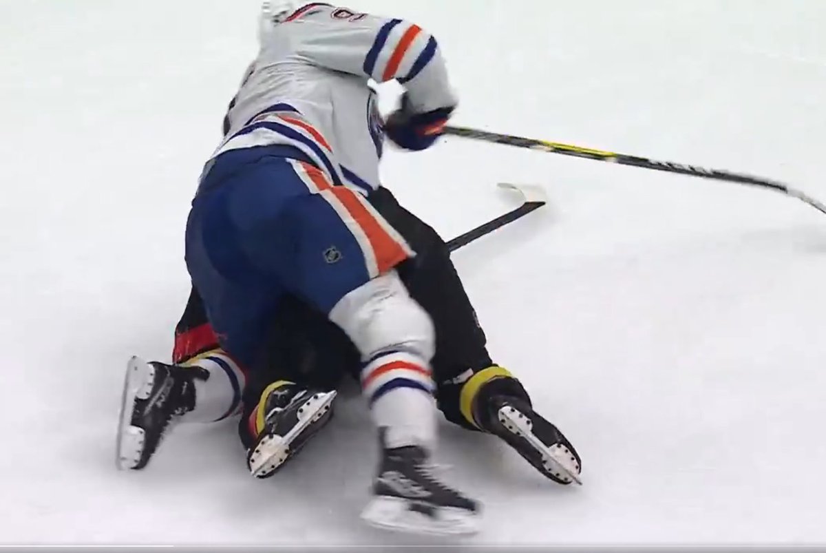 The_Dumbening's tweet photo. @PinderReport I can't believe Garland did this to McDavid and got away with it!
#FreeMcDavid https://t.co/9VhIs06sjH