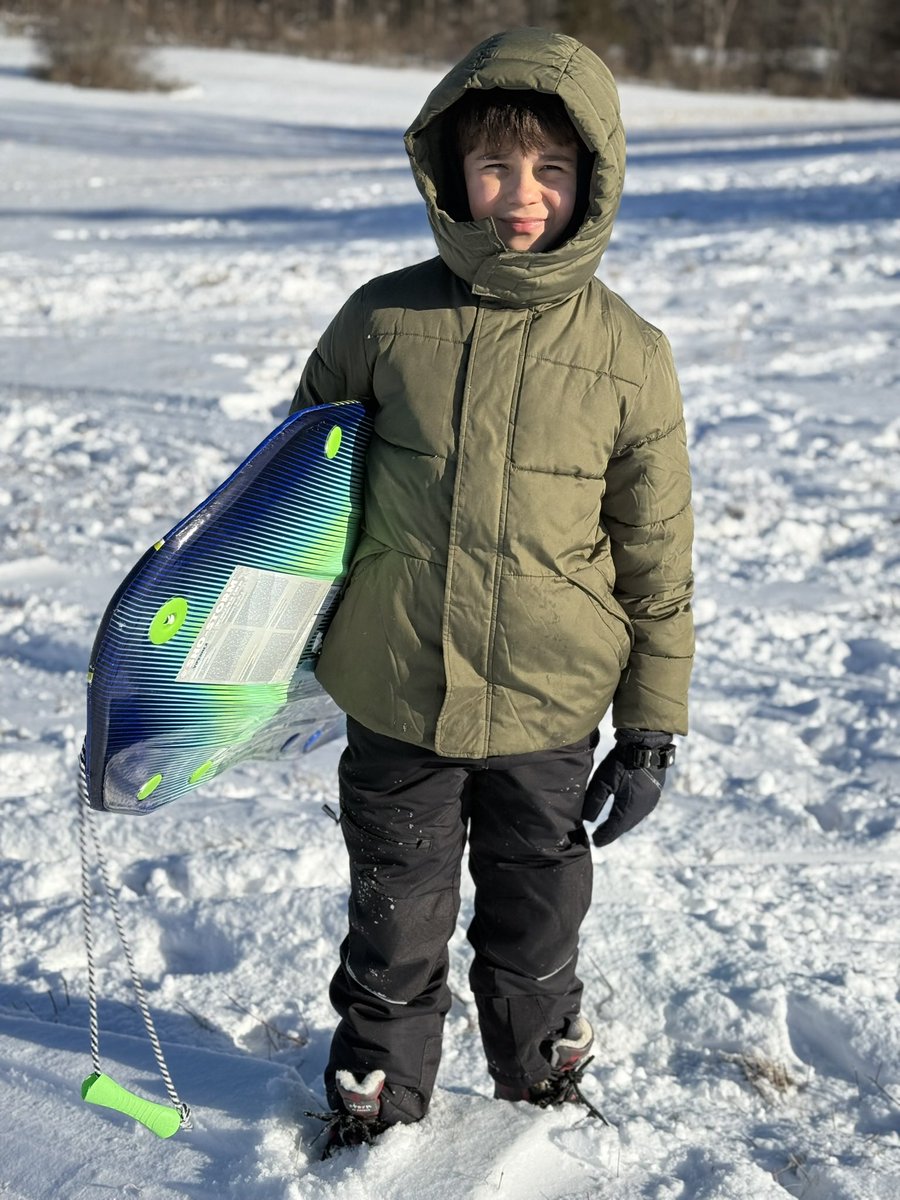 AdamAndRayan's tweet photo. Snow and sun make a great combination for sledding;) Hope you all stay safe and warm. Happy Tuesday!!! #snow #sledding #snowday #winter #newhampshire #familytime https://t.co/yKM5wz5bgD