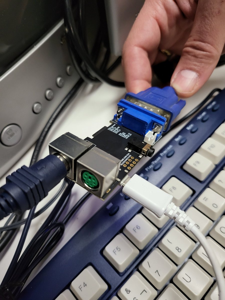 mmoroca's tweet image. Hoy me ha llegado la #LILYGO TTGO VGA32 y ha sido cuestión de segundos ponerla a funcionar a tope con #ESPectrum (zxespectrum.speccy.org), un virtuoso emulador de mi querido ZX Spectrum (y más!) que busca la perfección, iniciando casi al instante como el ordenador real 🤓