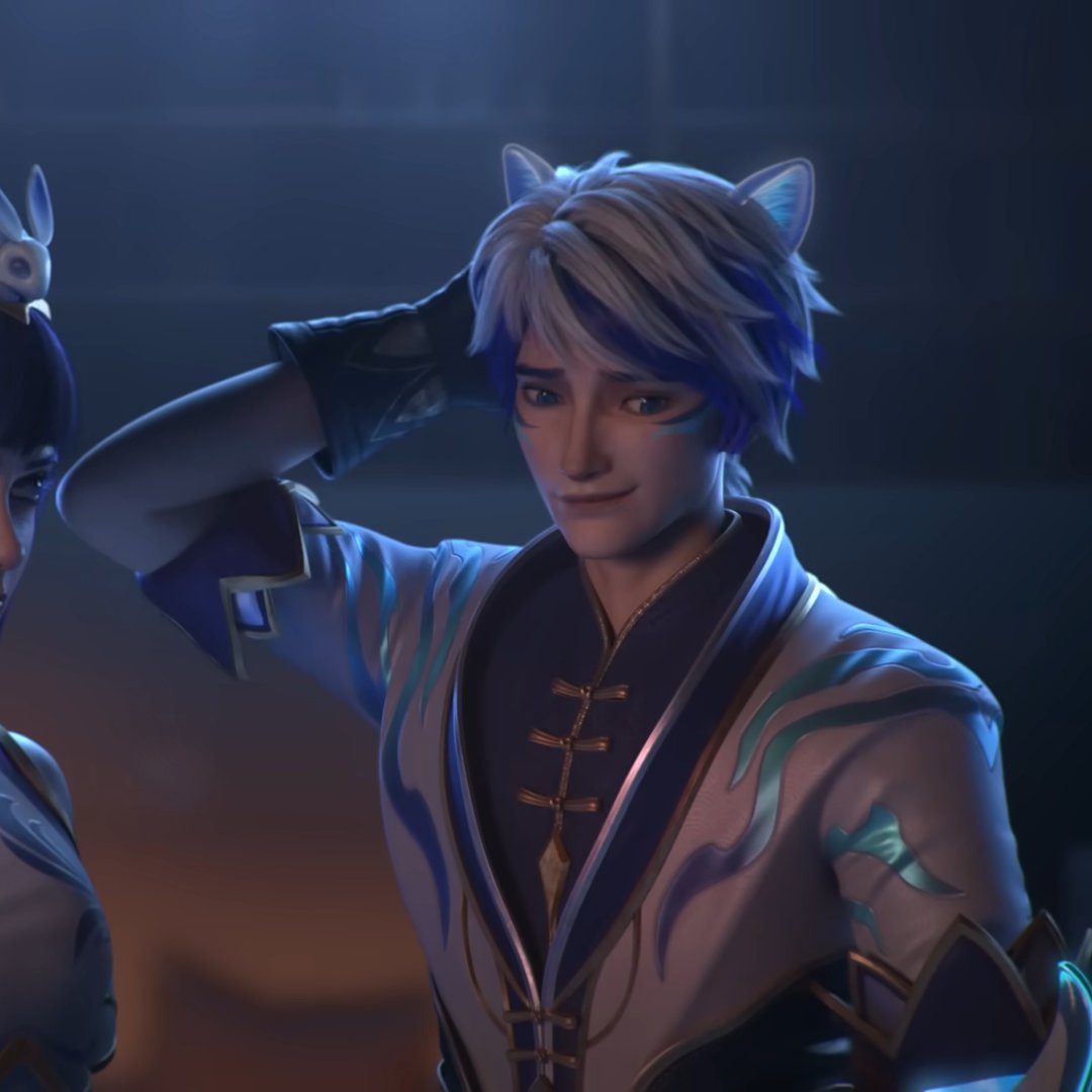 He's doing the silly arm thing agan!!
I hate him!! (I love him, I hope he explodes)