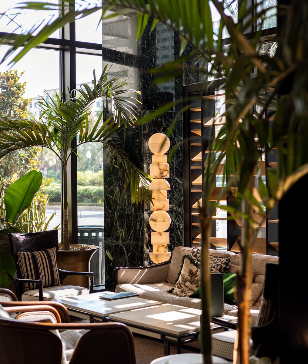 A moody escape from the world outside.

Find yourself at Chandelier Bar—your next round is waiting.