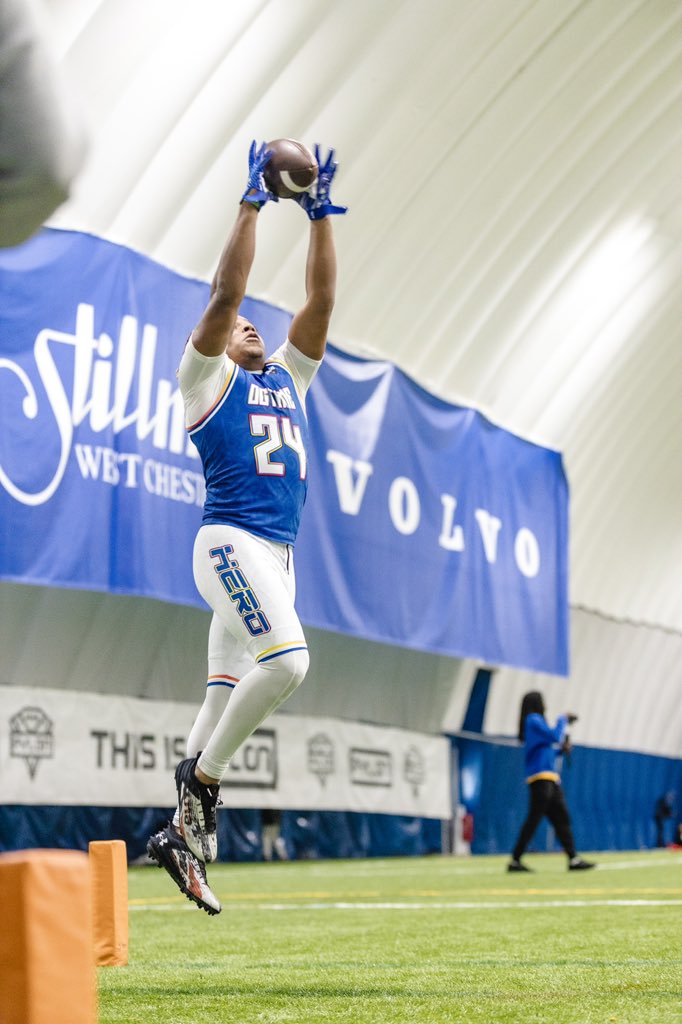 Nasirj27's tweet image. Foot on the gas, slow up for what? #FTOS #Octane #RB2028 #GCFootball