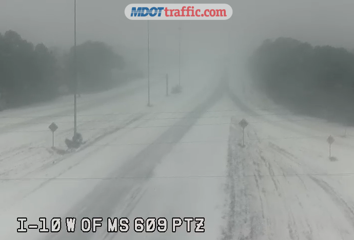 MississippiDOT's tweet photo. ICYMI: #GulfCoastMS is covered in snow right now! ☃️

While pretty (&amp; rare!) to see, we don't advise driving in this winter wonderland right now. Our crews are working continuously, but Mother Nature is hitting us pretty hard!

➡️ MDOT Traffic app or https://t.co/YpM4Q4YH51 #mswx https://t.co/dbNh1MNVCw