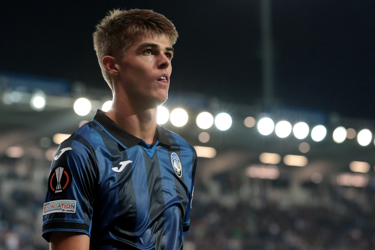 phaneendra60086's tweet photo. De Ketelaere breaks the Belgian UCL record in Atalanta's big win.

Full Article 👇
https://t.co/JBMF6a3CCH

Visit [https://t.co/3DeAuXnbox] for live scores and news updates.

#UCL #UEFAChampionsLeague #Atalanta #MONAVL #SLBFCB #atmb04 #BOLBVB #LivLei #CLUJUV #CZVPSV #SLOVFB https://t.co/5OhAwS2pY5