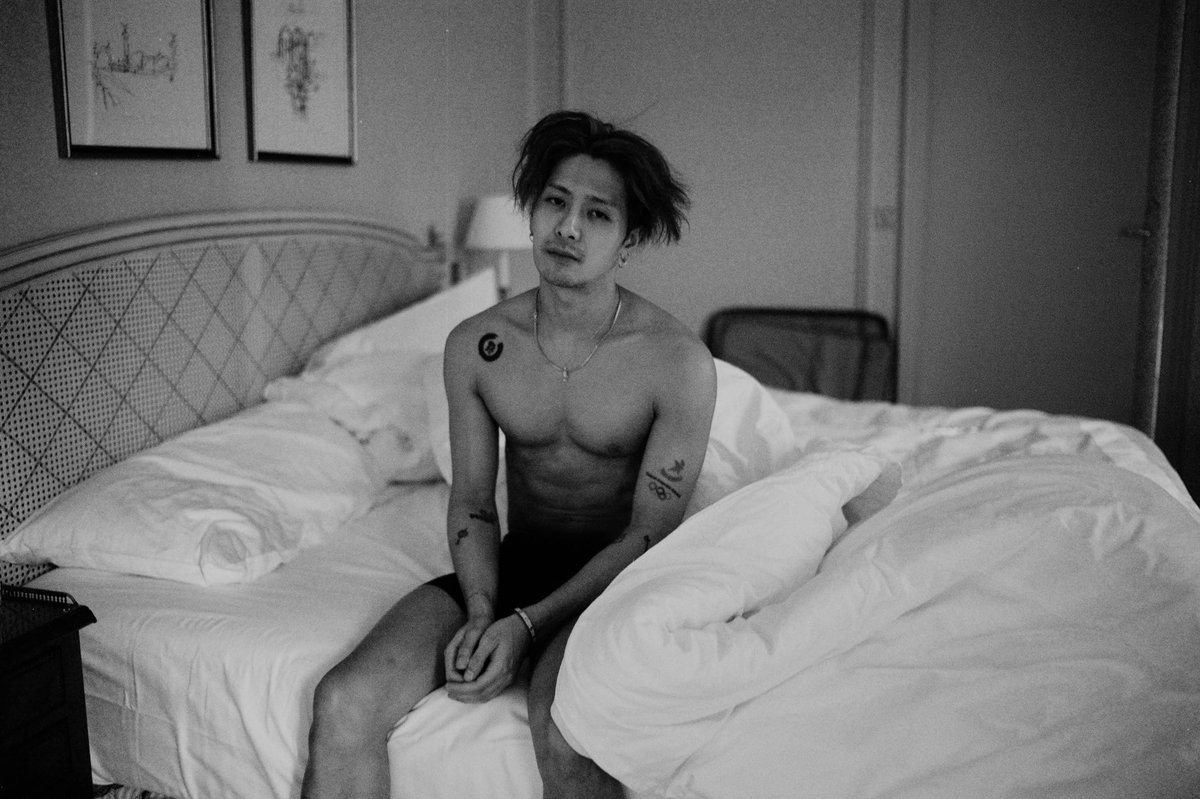 Pre-show routine part1

#LouisVuitton 
#LVMenFW25
#ParisFashionWeek 

#jacksonwang
#잭슨
#王嘉爾
#TEAMWANGrecords