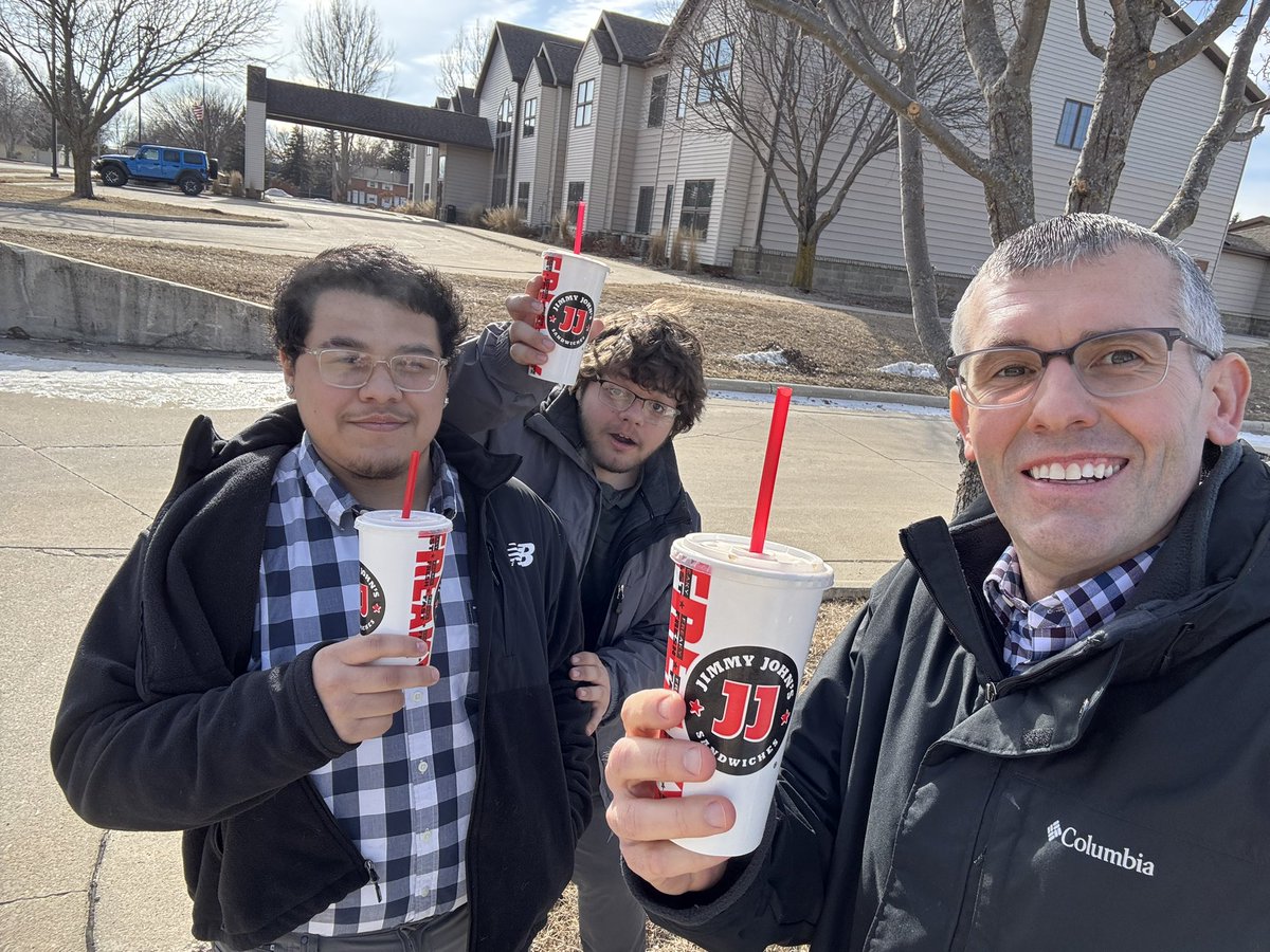 JordanMenning's tweet image. Thank you @s_ocaps for hosting @bh_caps &amp;amp; @clcaps for our networking event! One associate said it best, “New connections can lead to new opportunities. Look for ways to connect with others.” We may have enjoyed a quick stop @jimmyjohns on the way as well! 🥪