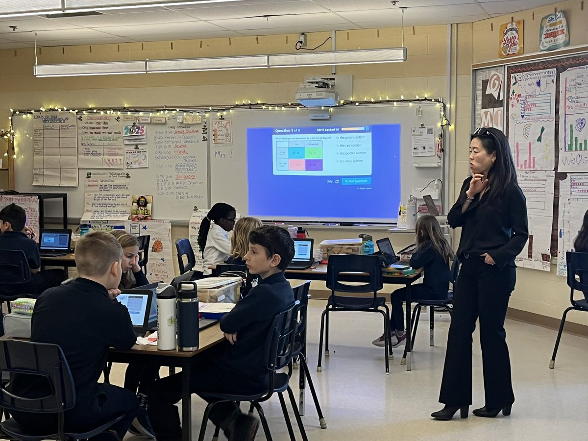 Thank you to <a href="/chonglinda4/">Mrs. Chong</a> for inviting us in to see <a href="/knowledgehook/">Knowledgehook</a> in action! Lots of great work with our staff today supporting our <a href="/HCDSB/">Halton Catholic DSB</a> Student Achievement Plan. <a href="/maureenasselin/">Maureen Asselin</a>