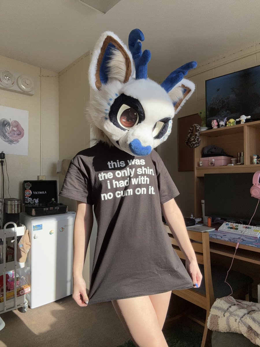 FlirtyAlope's tweet image. the shirt don’t lie😔