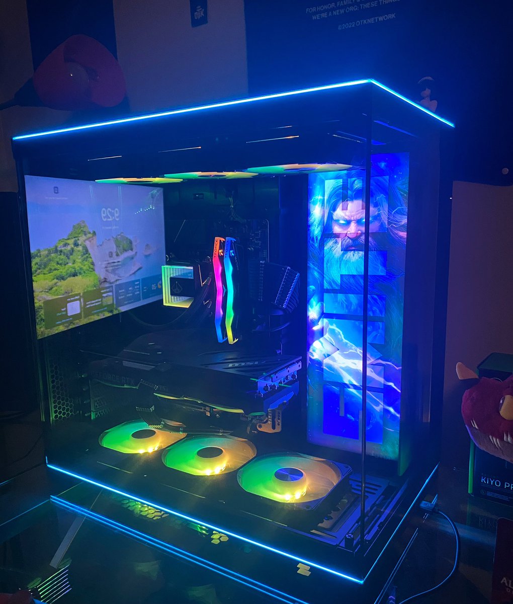Azrathious's tweet image. Got my new pc in from @StarforgePCs it’s looking good af! Great job guys 👍🏻