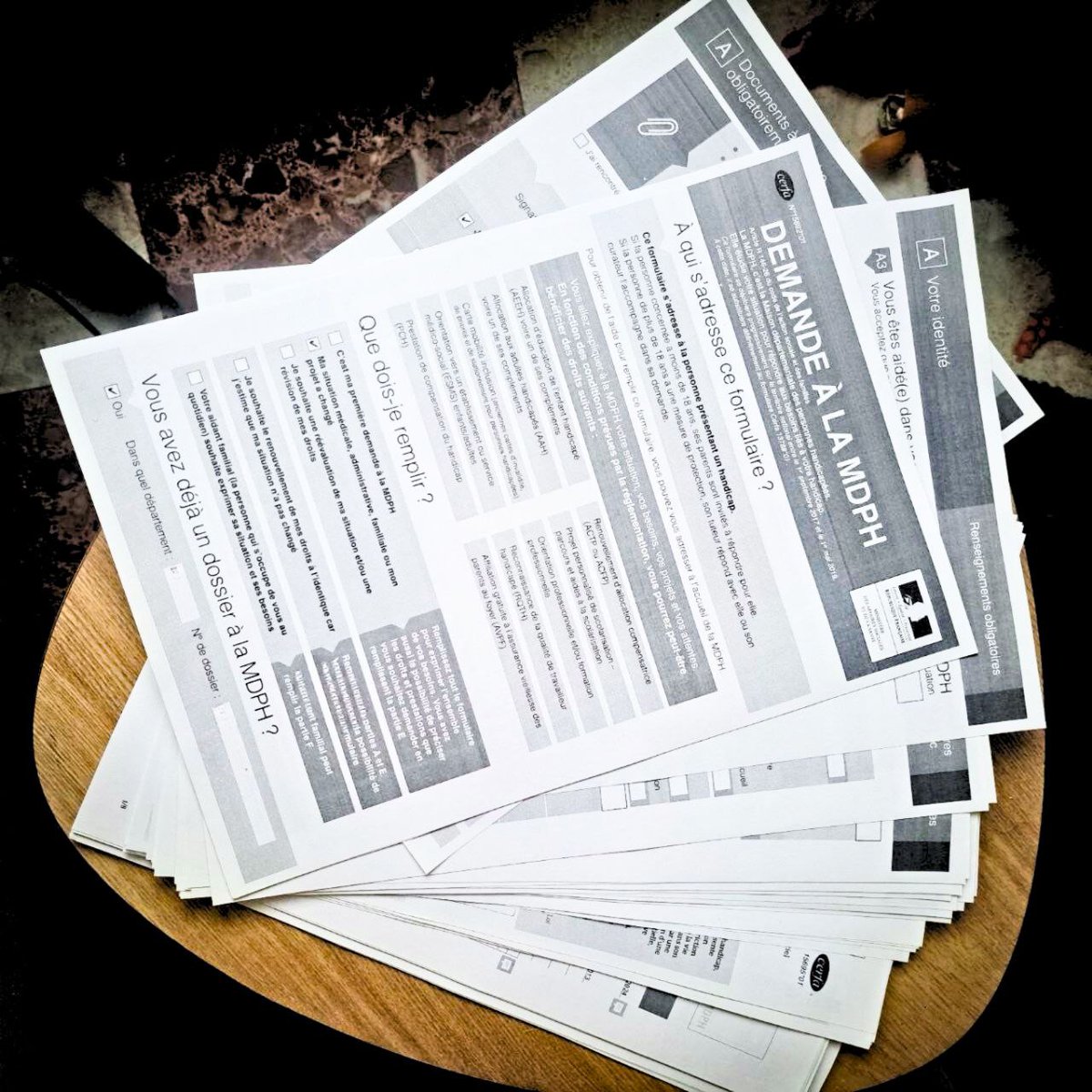 MariBoucknooghe's tweet photo. Un dossier MDPH de renouvellement

55 pages

Du temps passé, de l'énergie dépensée, des difficultés à surmonter, des justificatifs, toujours plus nombreux, à fournir, pour réclamer leurs droits

Voilà le quotidien des millions de personnes en situation de handicap dans notre pays https://t.co/xeS54TvT3H
