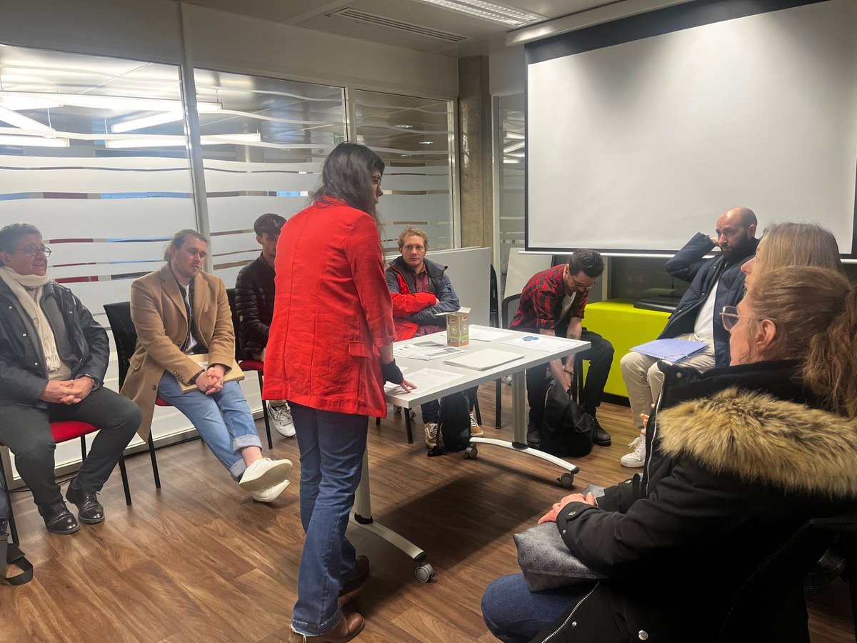 FTravail_PDL's tweet image. 💼‍Cet après-midi, à l'agence @FranceTravail Le Mans Gare se tenait un job dating spécial #Numérique.
41 candidats ont été reçus par #MIE @ApsideGroupe #UNYC @eKonsilio Le Mans Métropole et @nexecurrecrute pour des postes de technicien informatique, développeur et chef de projet.